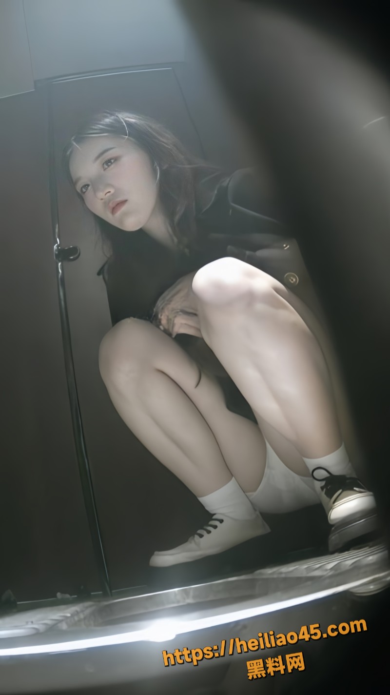 女厕偷拍2cleanup