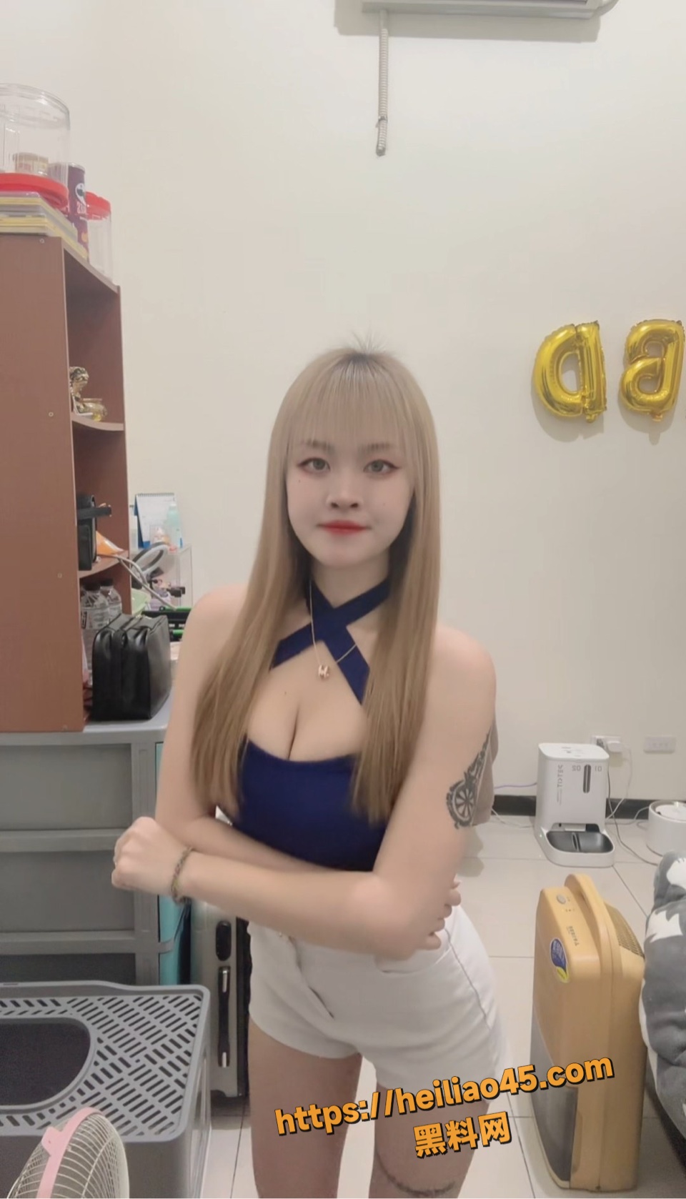 萱萱露脸全裸照片泄密4