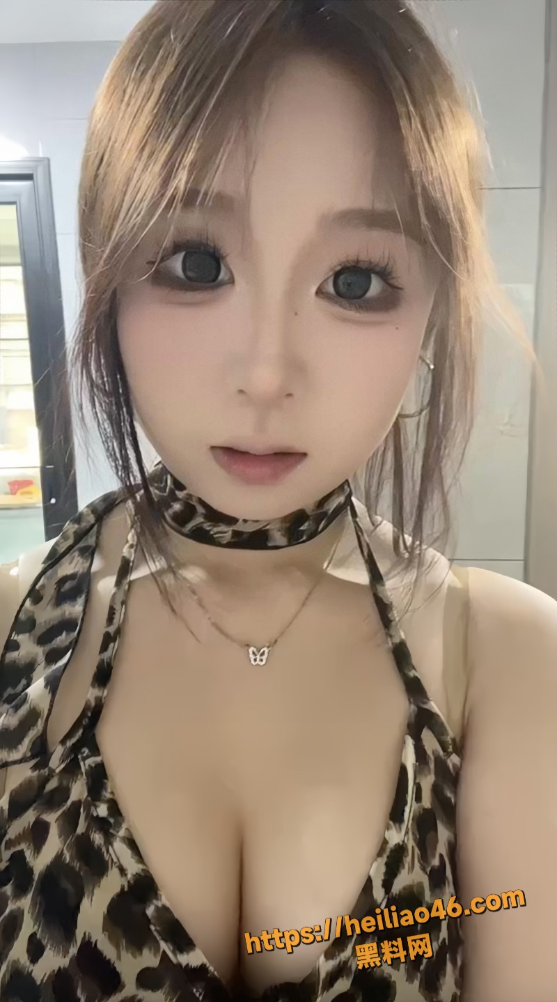陈思莹假屌自慰