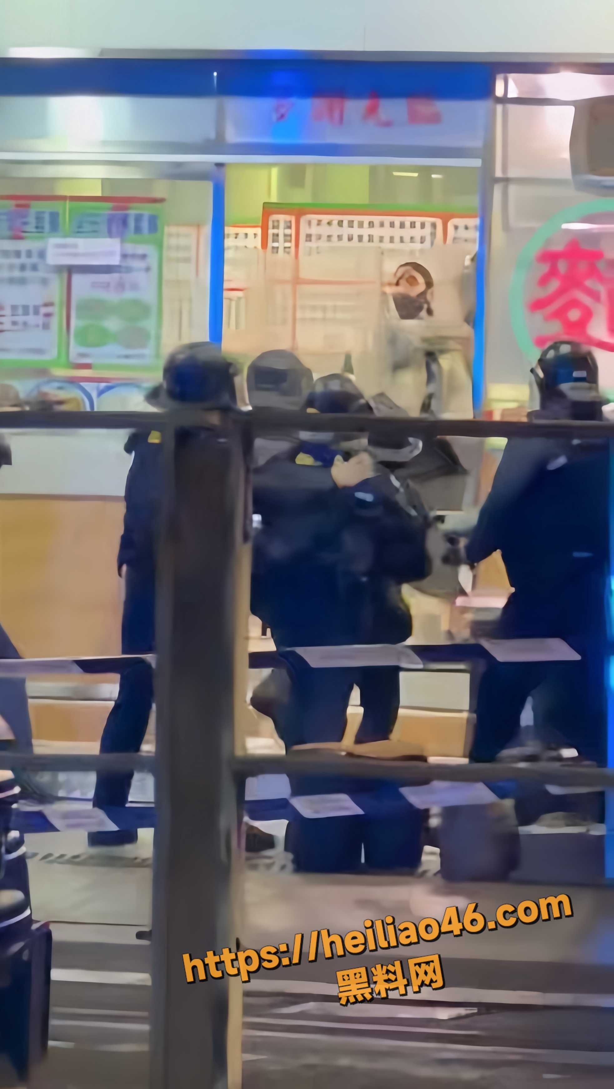 袭警4