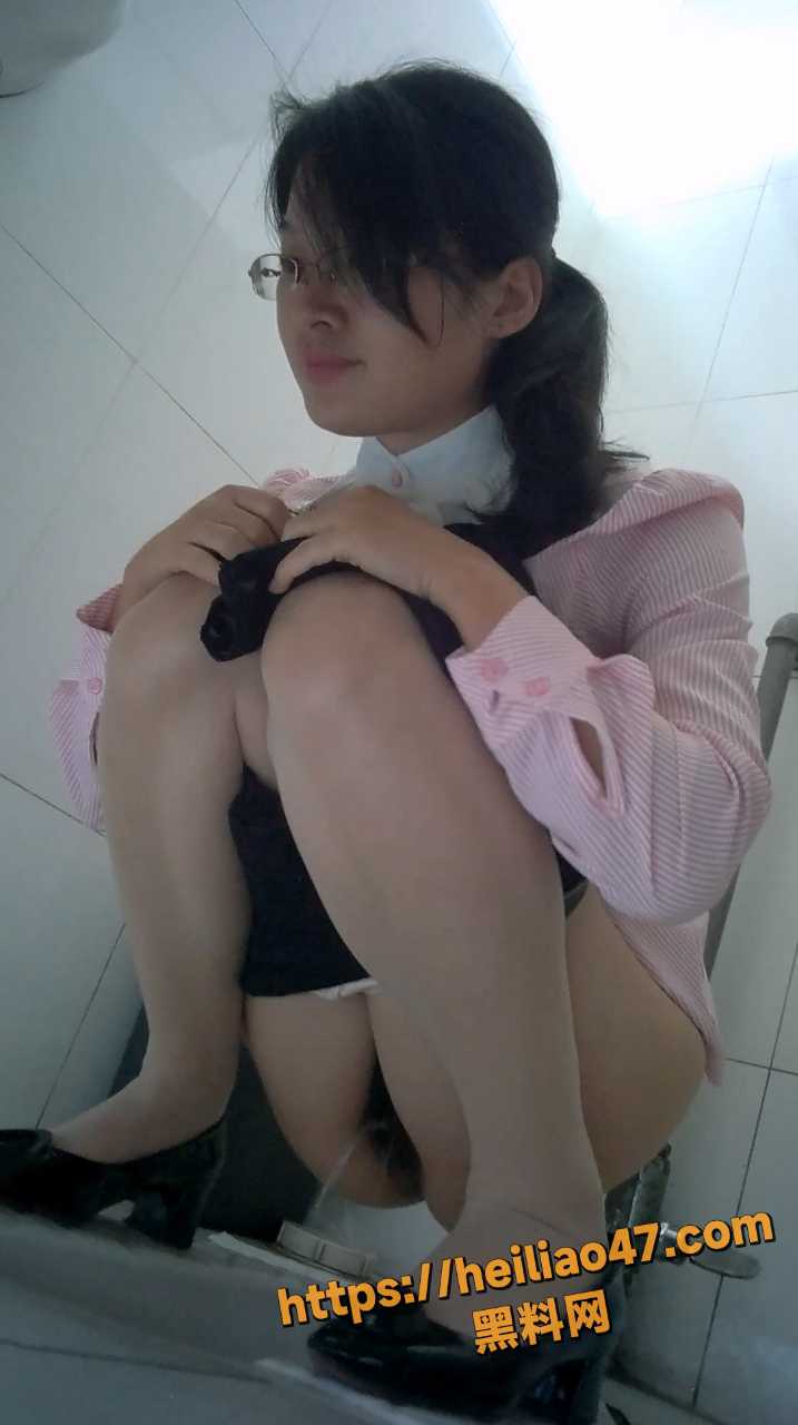 露脸出镜