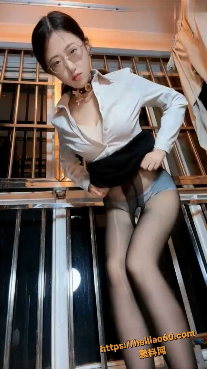 擦边主播