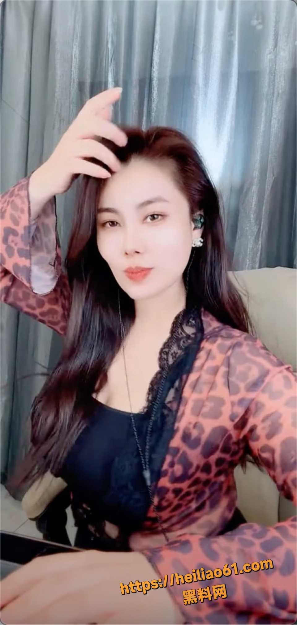 快手灵朵朵热舞福利视频1