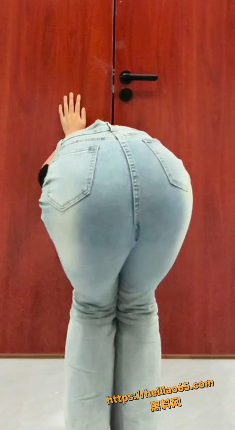 抖音网红 笨蛋小妮 完整版裸舞合集流出 清纯少女反差诱惑骚舞 全裸撅臀扭腰摆胯 