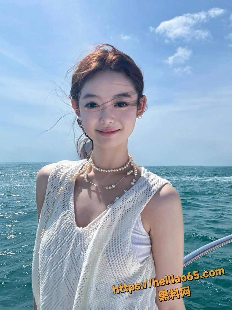抖音百万网红 晗少 李逸晗 曝光前男友 丛睿言 酒店出轨队友女友 骚扰女生证据实锤