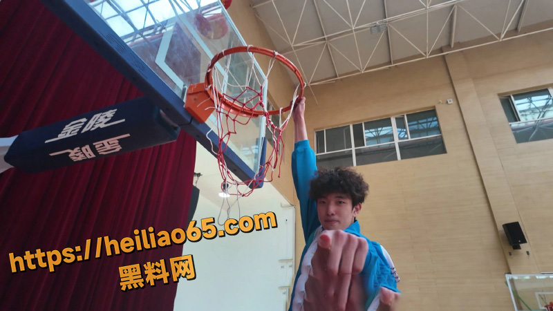 抖音百万网红 晗少 李逸晗 曝光前男友 丛睿言 酒店出轨队友女友 骚扰女生证据实锤