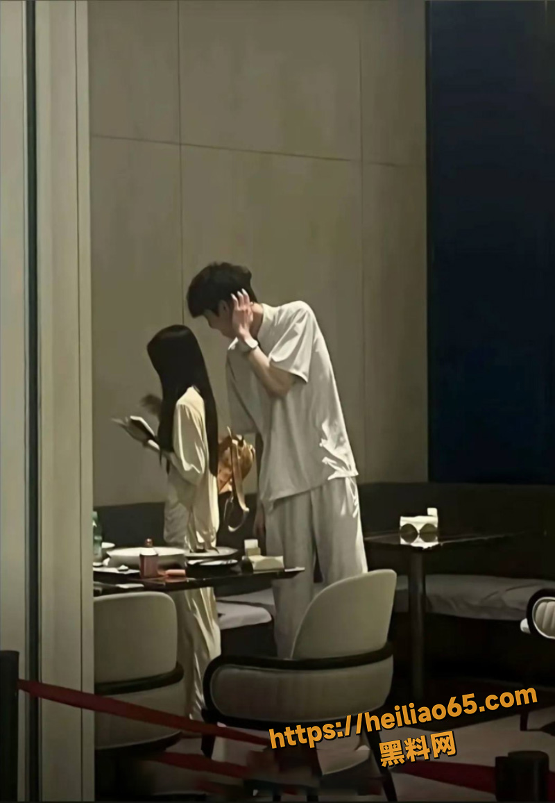 抖音百万网红 晗少 李逸晗 曝光前男友 丛睿言 酒店出轨队友女友 骚扰女生证据实锤