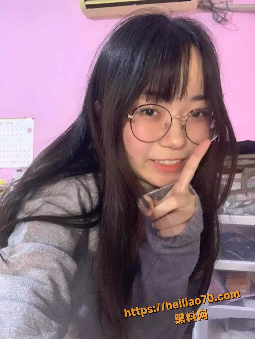 南京师范大学 反差女大 眼睛妹 被得吃哥精聊五个月拿下 文静气质女神床上变极品母狗