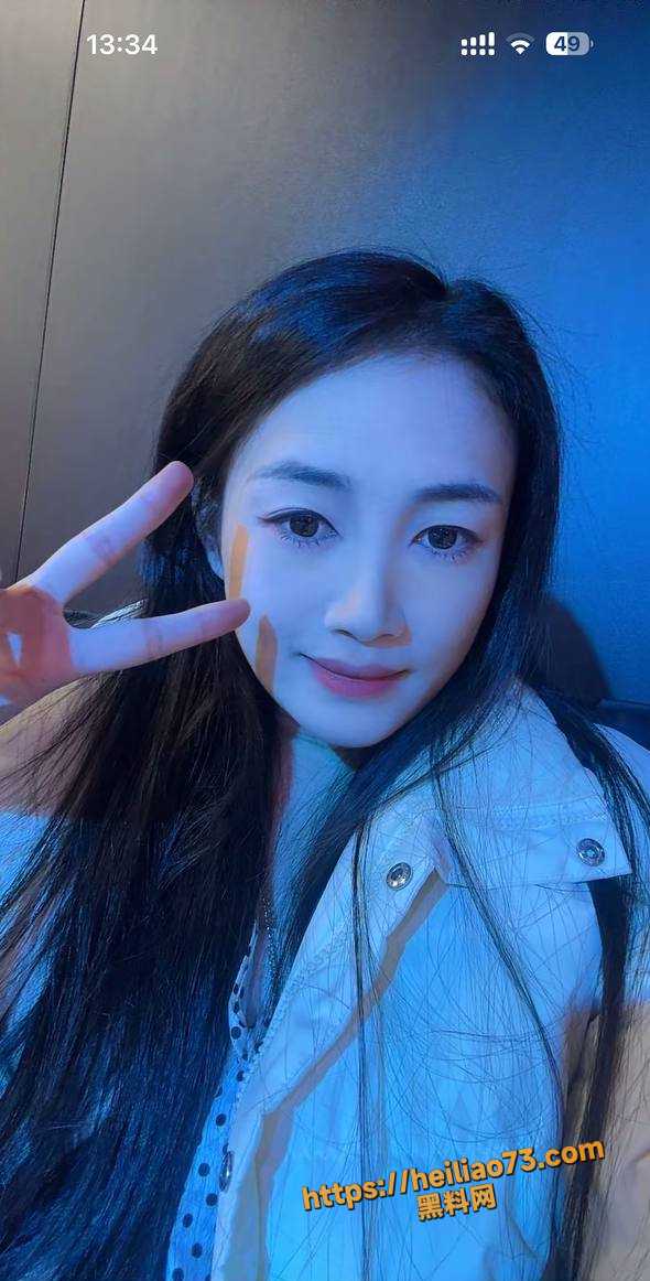 乌鸦传媒胡美丽想操聊天曝光6