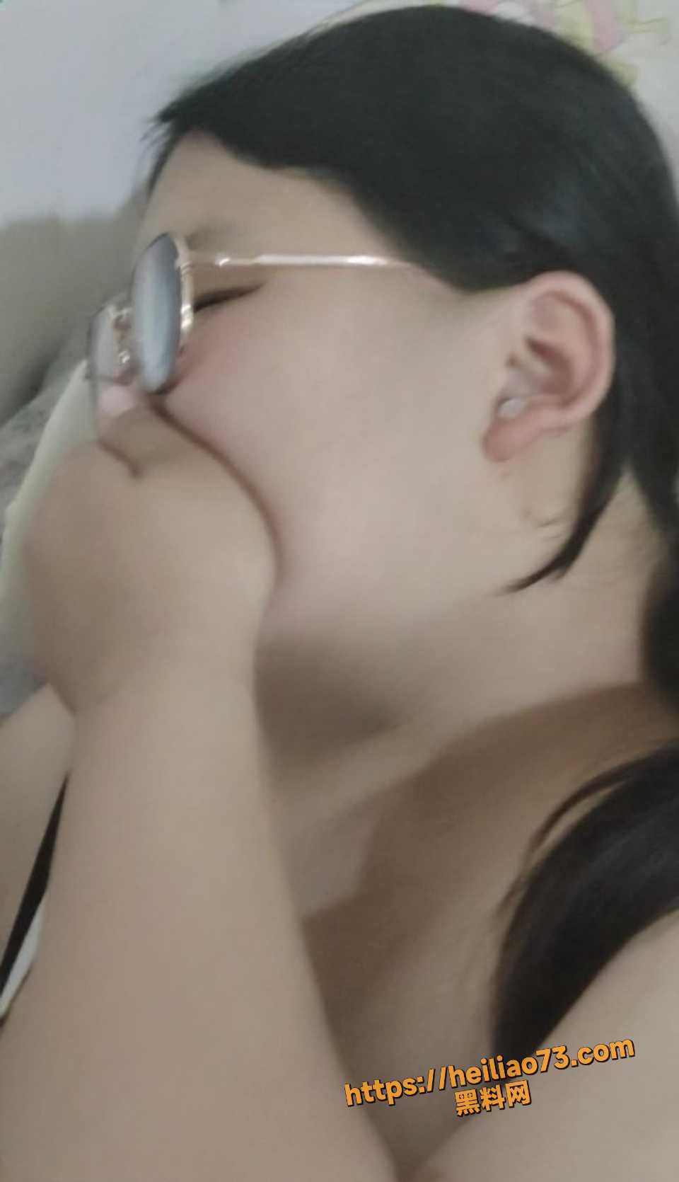 无套后入嫩逼坦克福利9