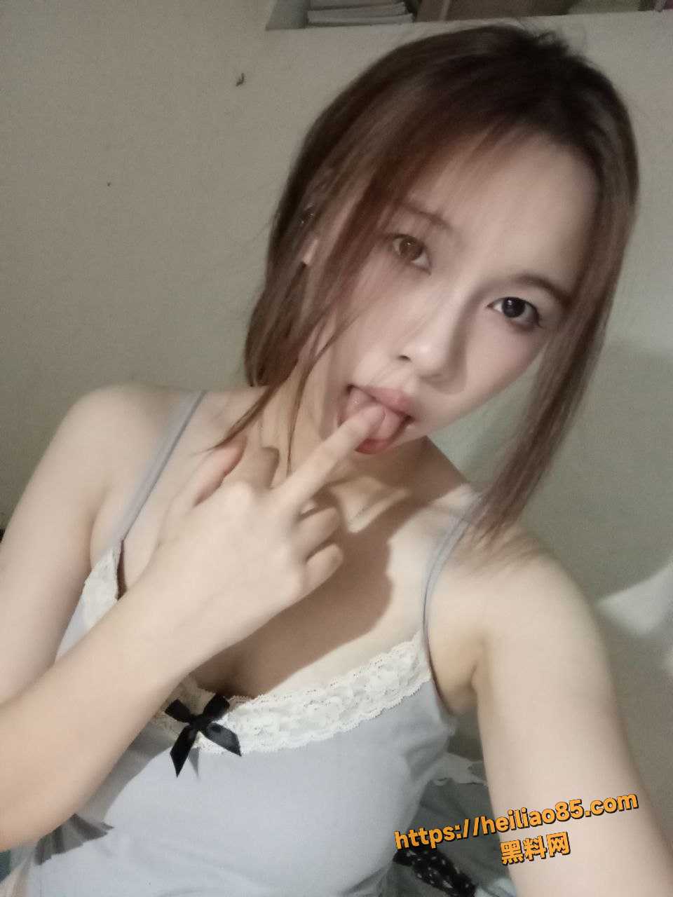越南素人情侣私密流出1