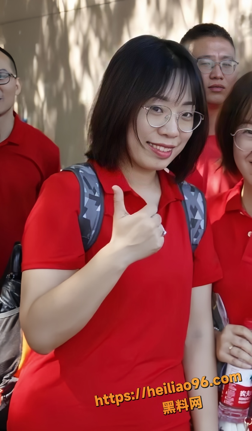 山西双语私立学校少妇教师李鑫2