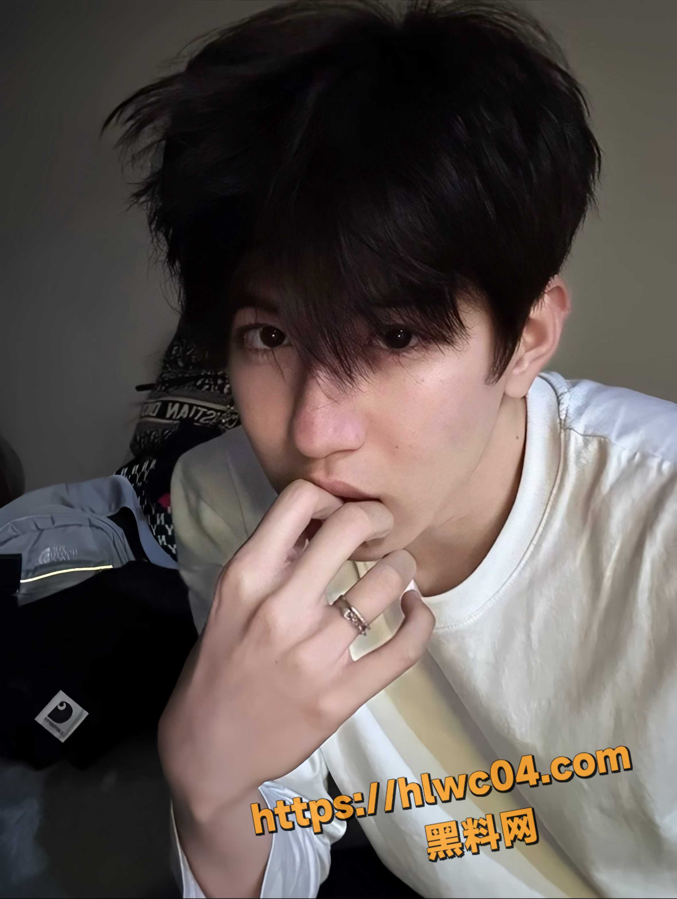 抖音网红张凌赫脸4