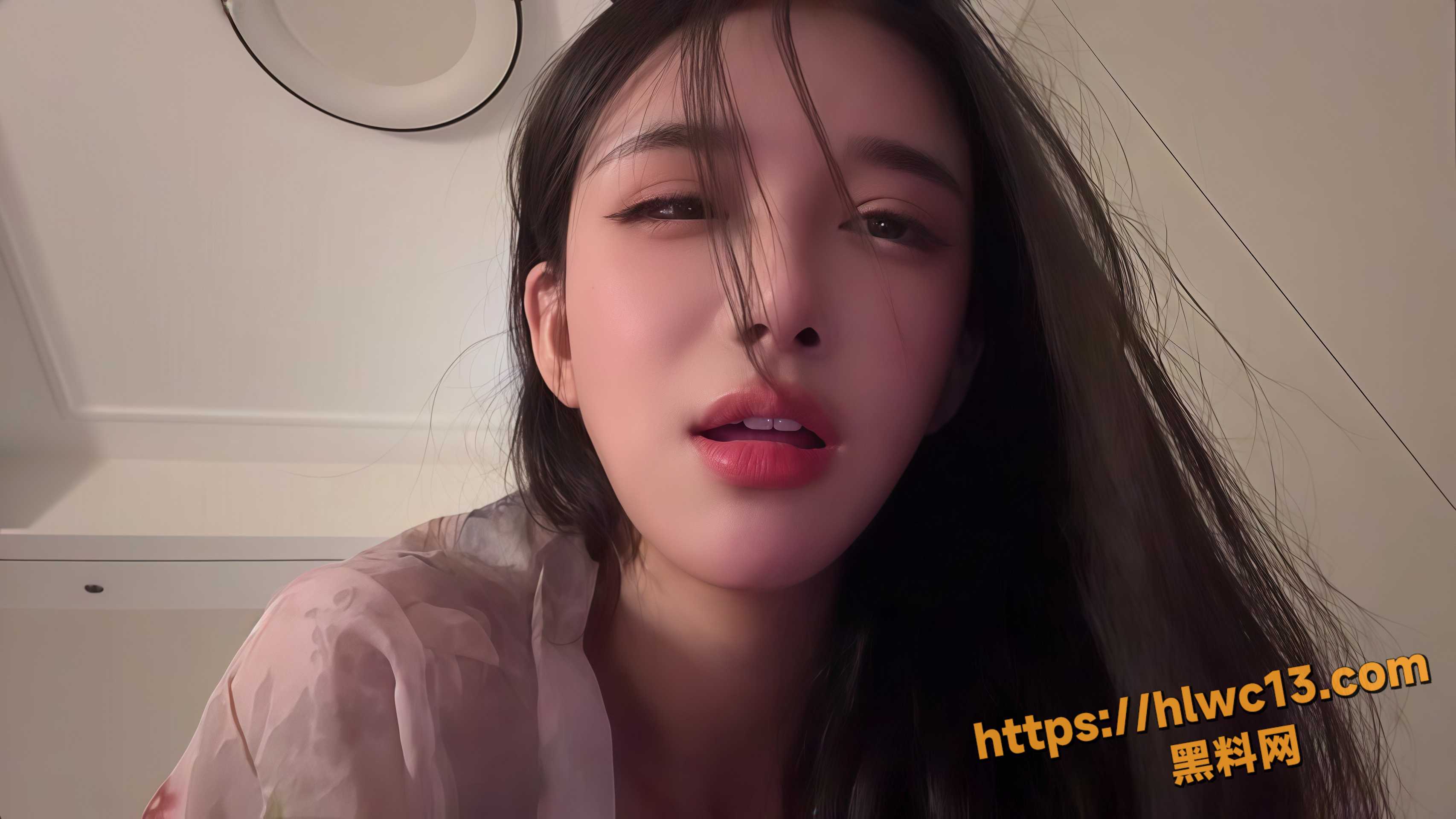 ASMR诱惑系列 小恩雅 丈夫出差时忍不住发骚 诱惑你体验那激情缠绵的夜晚!