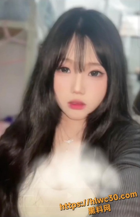 巨乳萱萱私密视频曝光