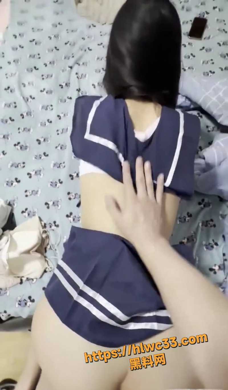 学妹水手服和金主啪啪视频2