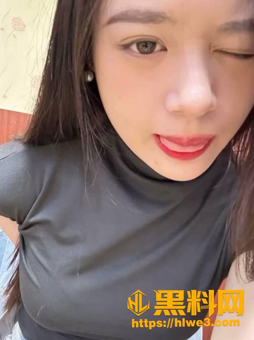 张诗栩反差福利资源2